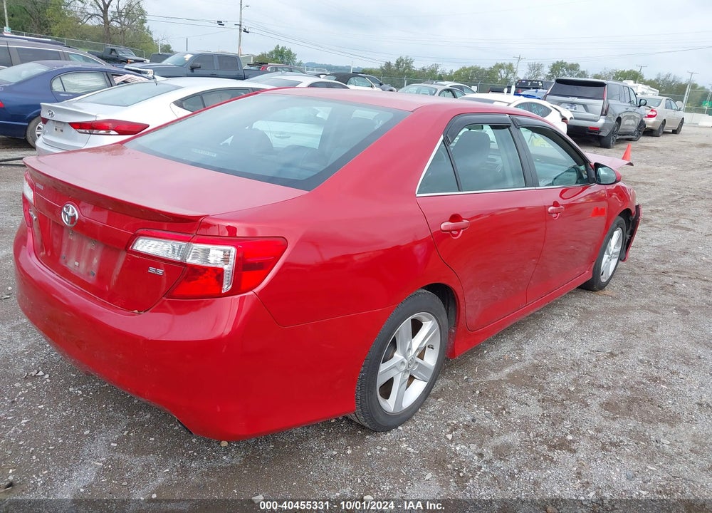 2014 TOYOTA CAMRY SE VIN: 4T1BF1FK0EU743906