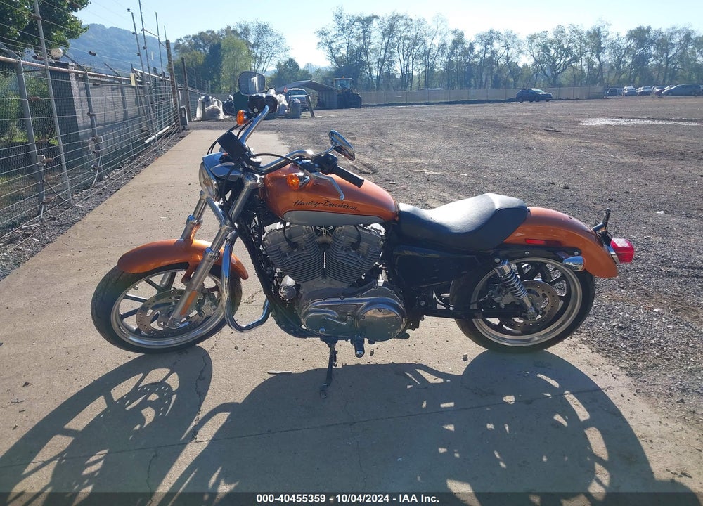 2014 HARLEY-DAVIDSON XL883 SUPERLOW VIN: 1HD4CR214EC405575