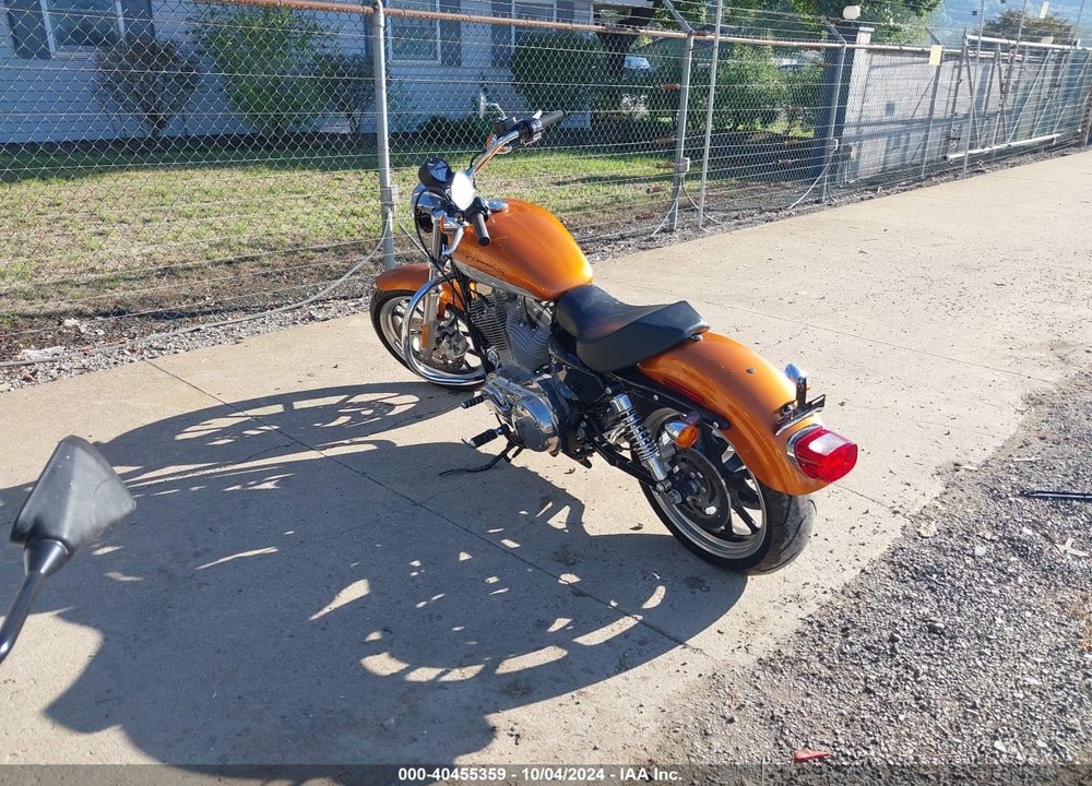 2014 HARLEY-DAVIDSON XL883 SUPERLOW VIN: 1HD4CR214EC405575