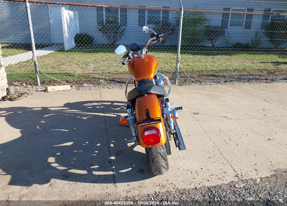 2014 HARLEY-DAVIDSON XL883 SUPERLOW VIN: 1HD4CR214EC405575