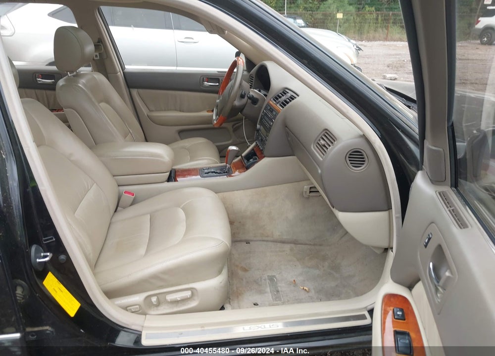 1998 LEXUS LS 400 VIN: JT8BH28F8W0138334