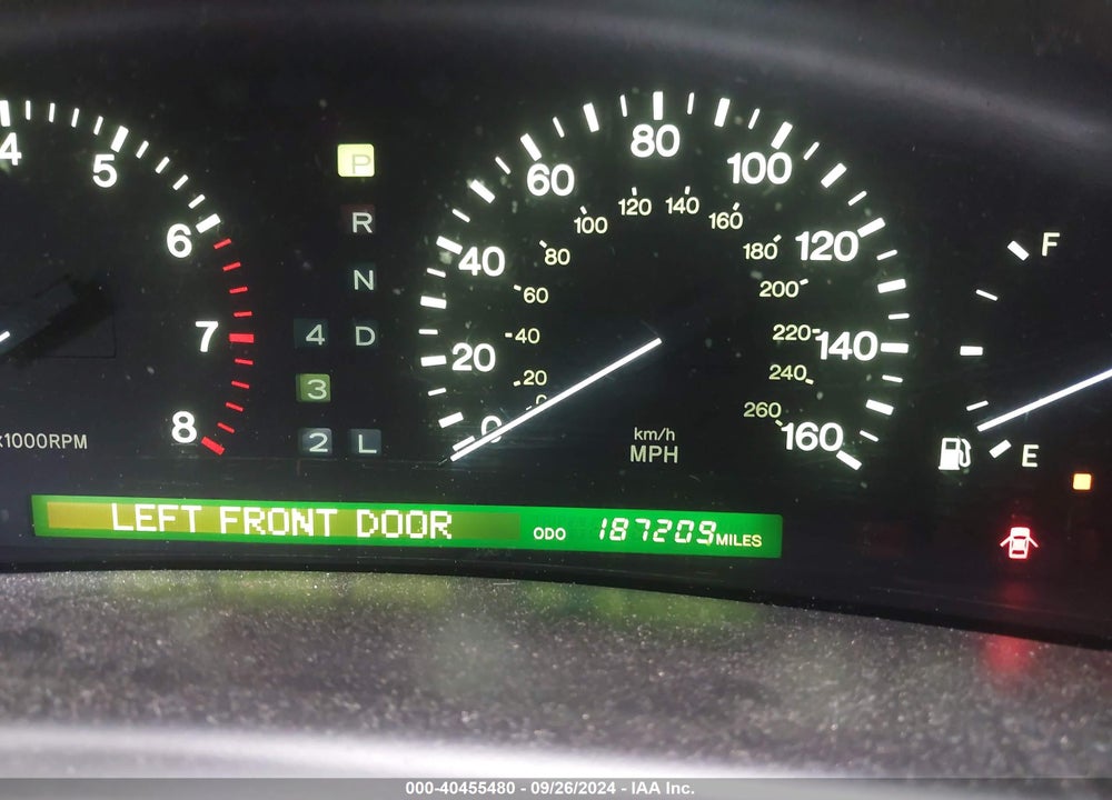 1998 LEXUS LS 400 VIN: JT8BH28F8W0138334