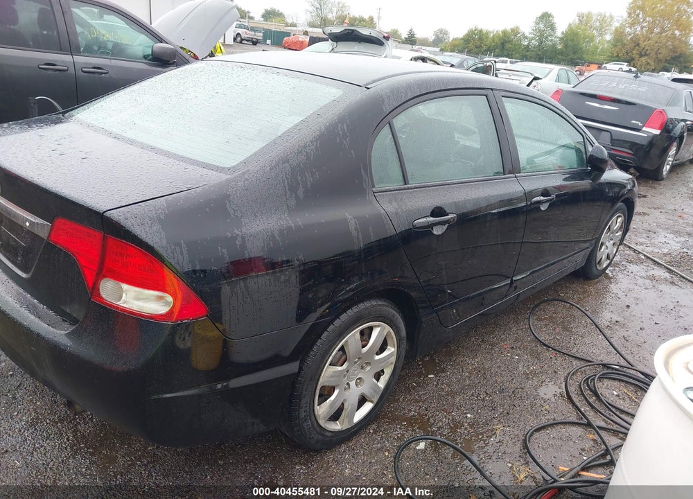 2011 HONDA CIVIC LX VIN: 19XFA1F57BE041297