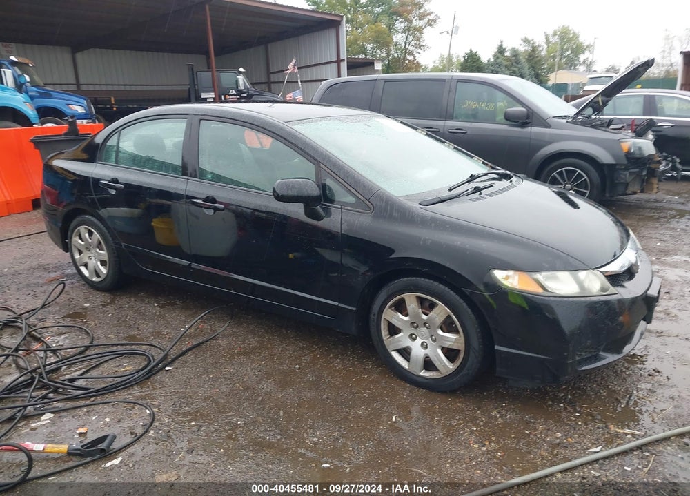 2011 HONDA CIVIC LX VIN: 19XFA1F57BE041297