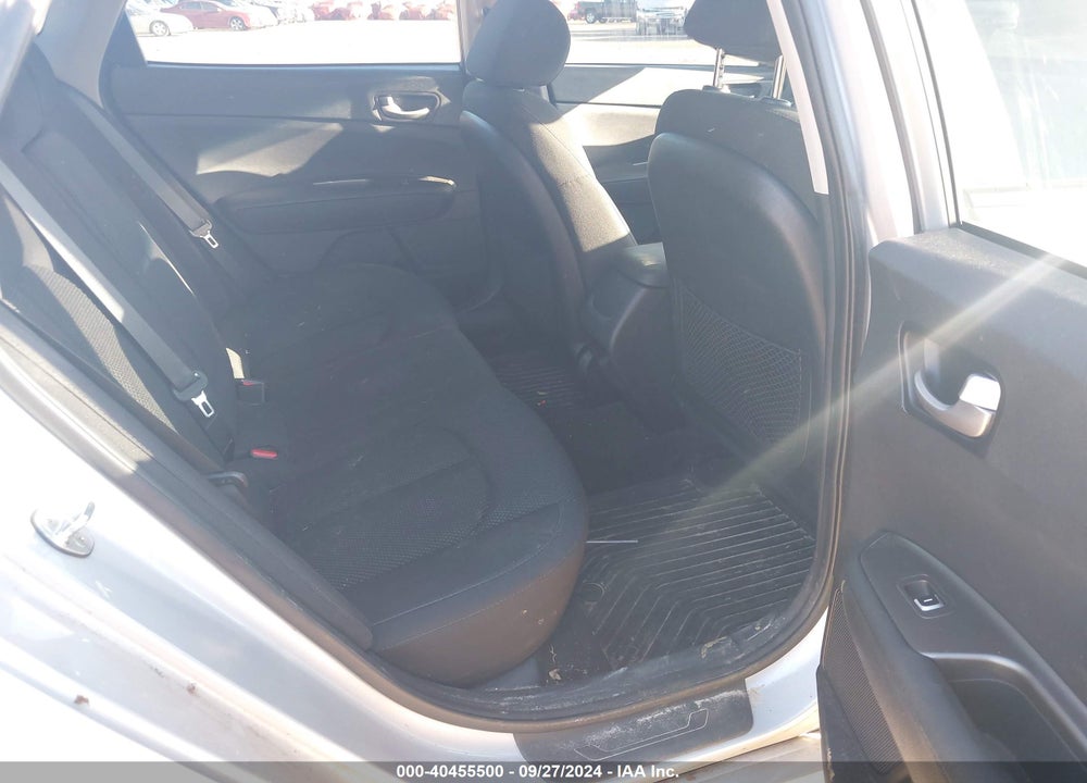 2020 KIA OPTIMA LX VIN: 5XXGT4L35LG388154