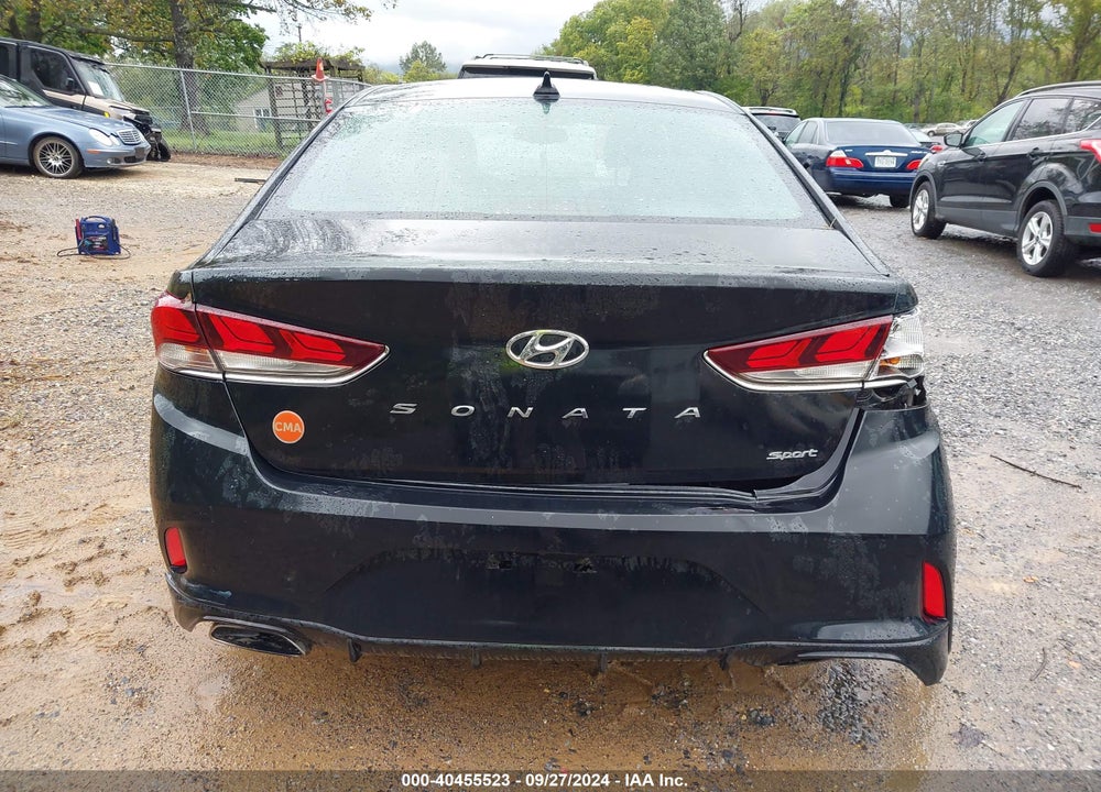 2018 HYUNDAI SONATA SPORT VIN: 5NPE34AF8JH701994
