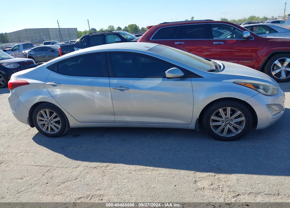 2015 HYUNDAI ELANTRA SE VIN: 5NPDH4AE9FH605724
