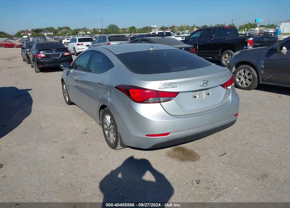 2015 HYUNDAI ELANTRA SE VIN: 5NPDH4AE9FH605724