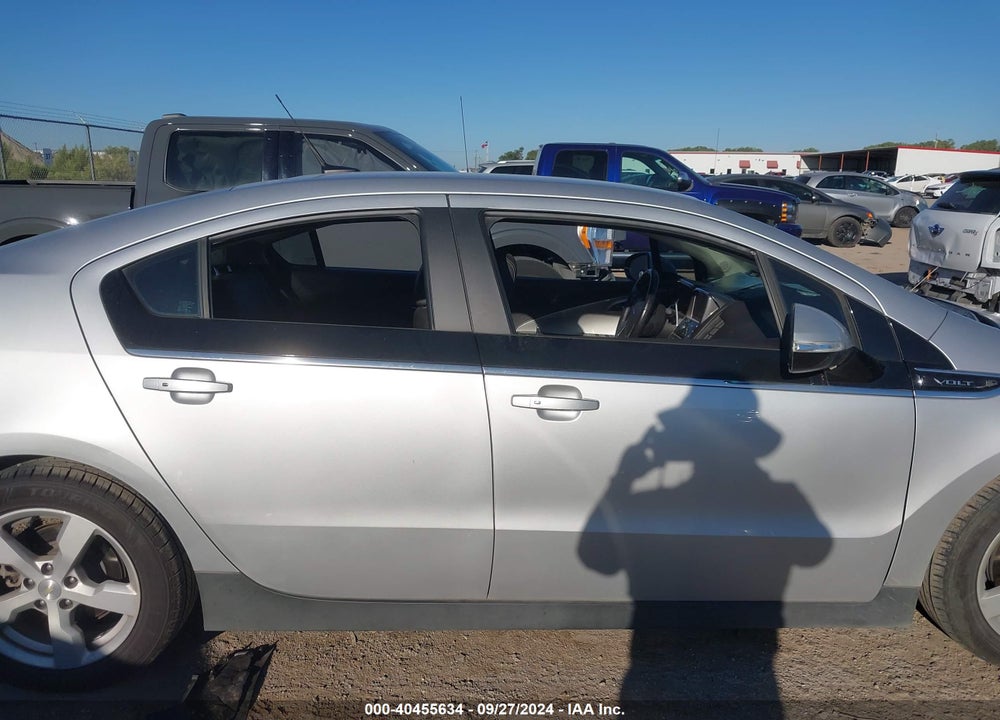 2014 CHEVROLET VOLT VIN: 1G1RB6E40EU156614
