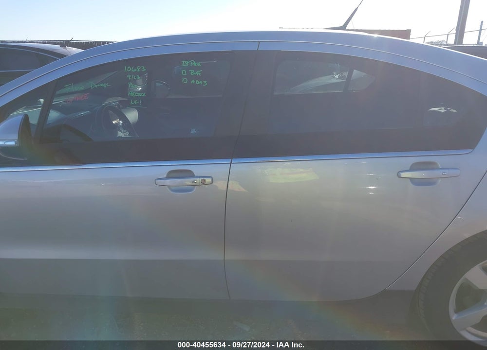 2014 CHEVROLET VOLT VIN: 1G1RB6E40EU156614