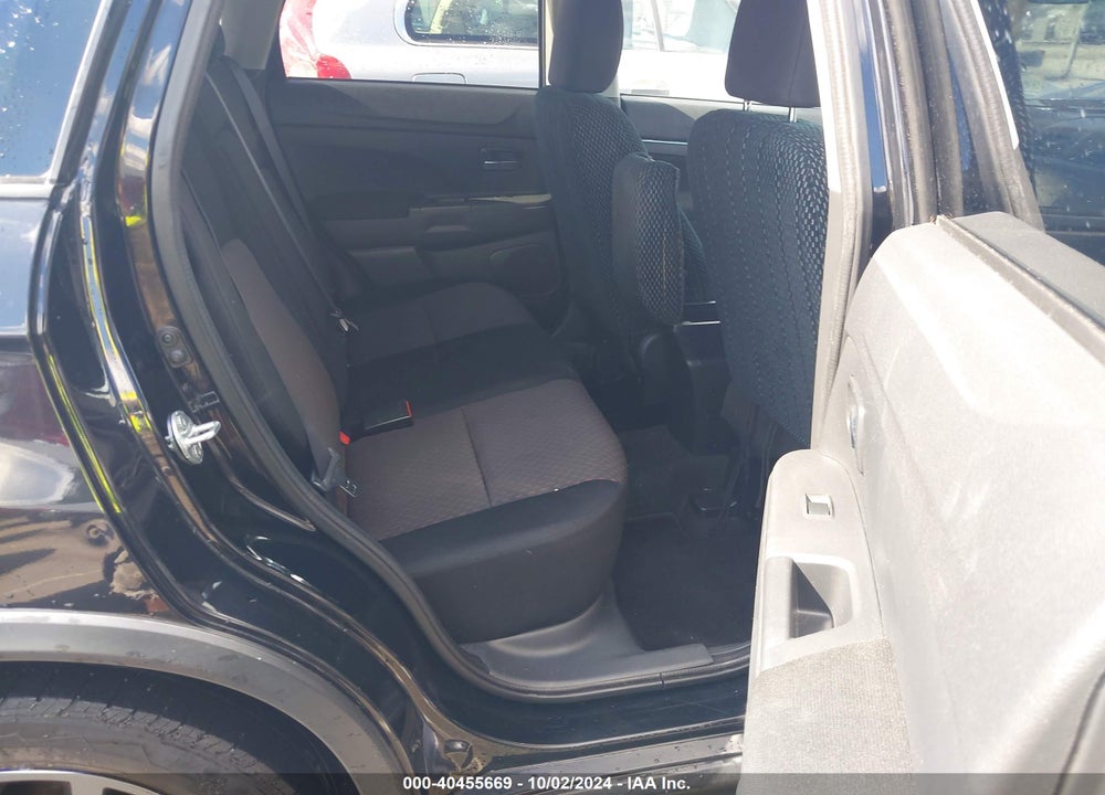 2017 MITSUBISHI OUTLANDER SPORT 2.4 SE VIN: JA4AP3AW0HZ017886