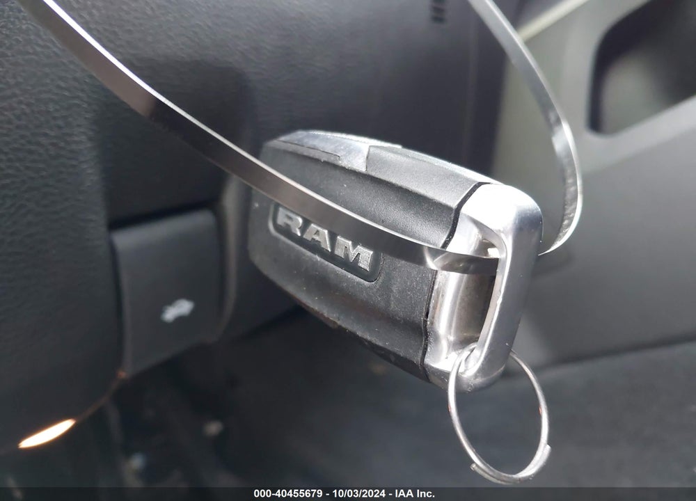 2019 RAM 1500 VIN: 1C6RREMT5KN835863