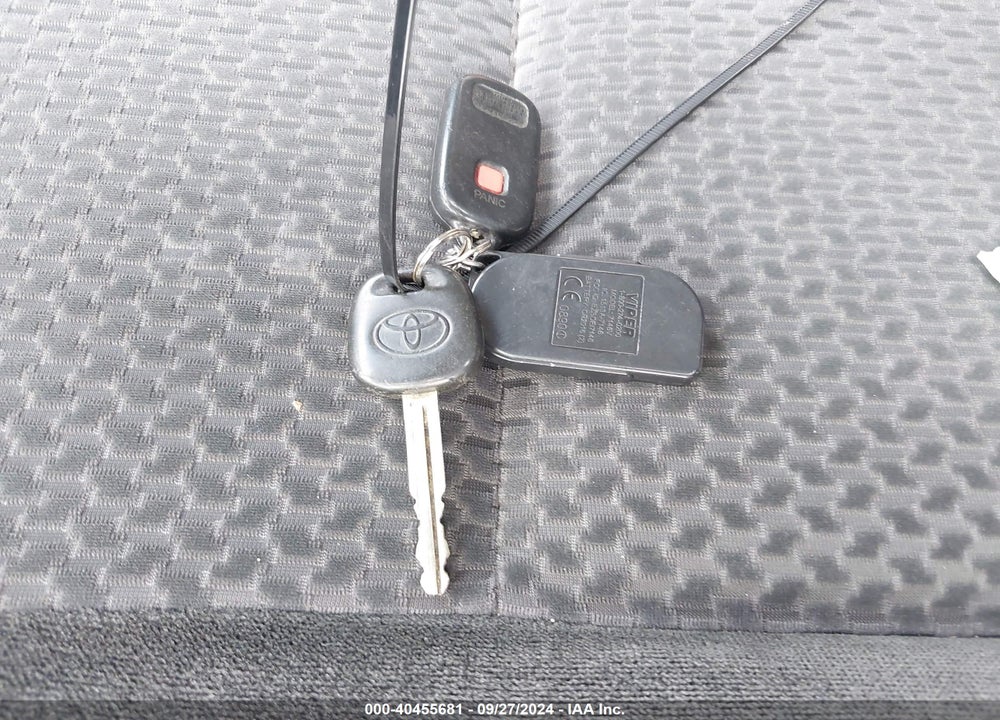 2006 TOYOTA COROLLA S VIN: 2T1BR32E26C561887