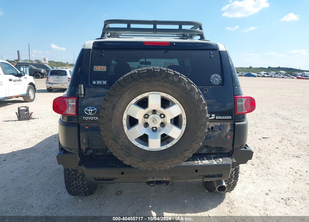 2007 TOYOTA FJ CRUISER VIN: JTEBU11F870075878