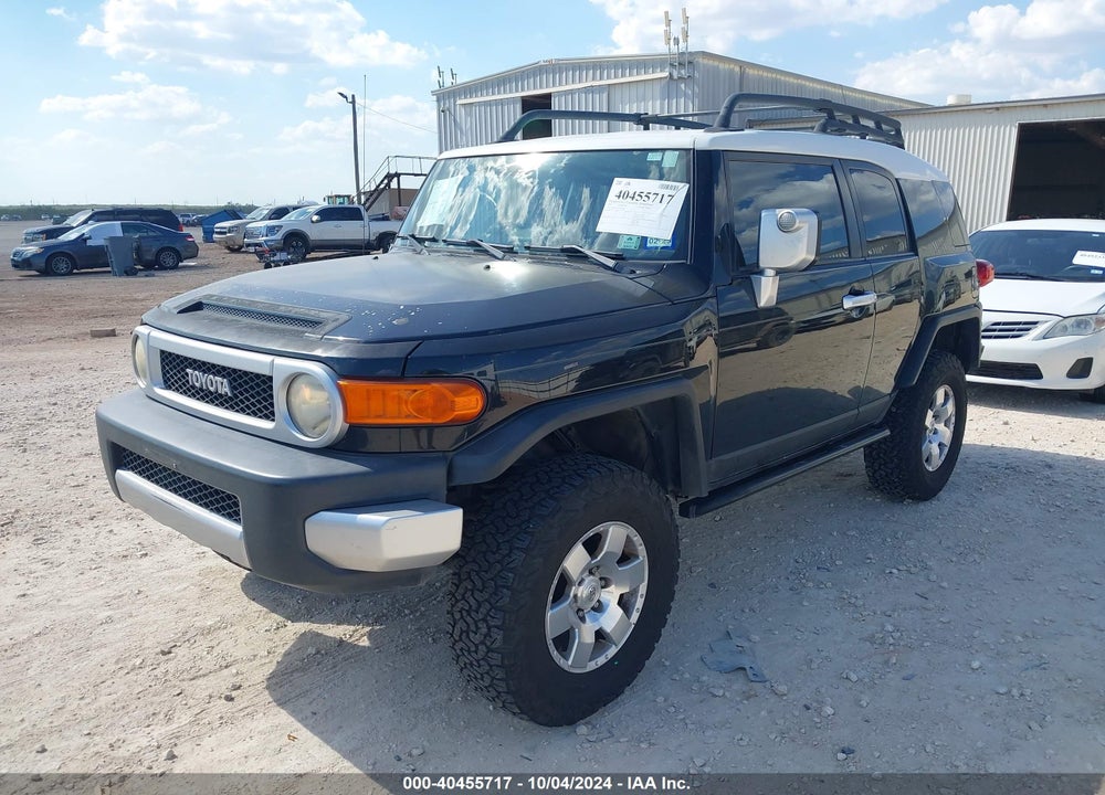 2007 TOYOTA FJ CRUISER VIN: JTEBU11F870075878