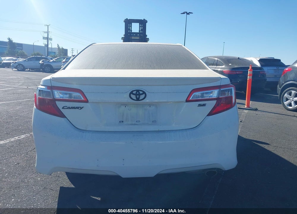 2013 TOYOTA CAMRY SE VIN: 4T1BF1FK4DU666892