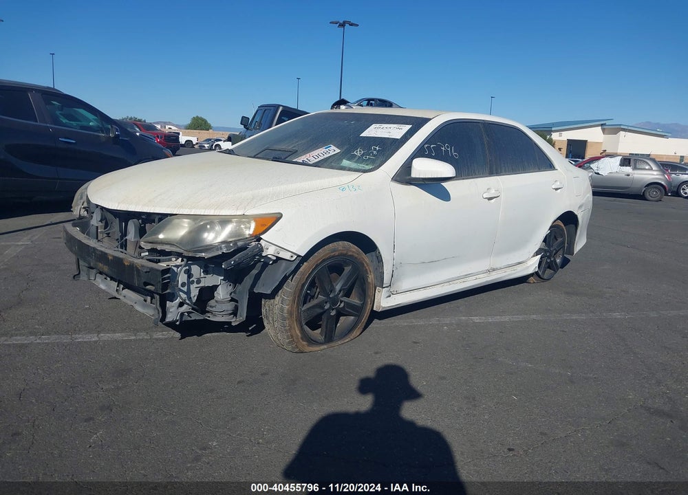 2013 TOYOTA CAMRY SE VIN: 4T1BF1FK4DU666892