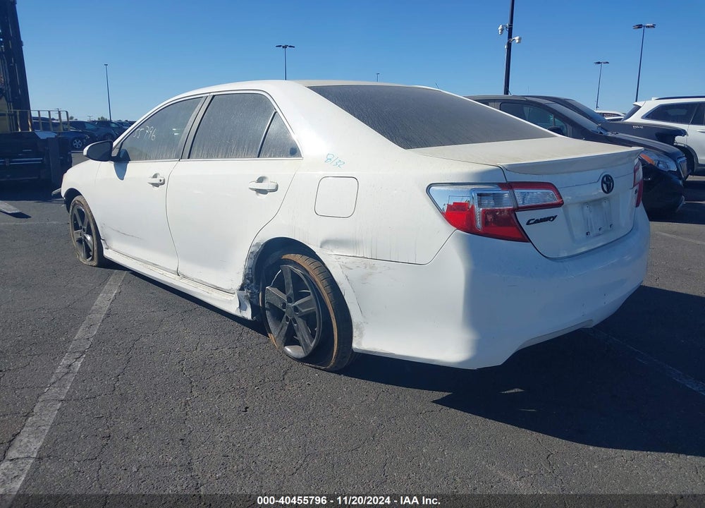 2013 TOYOTA CAMRY SE VIN: 4T1BF1FK4DU666892