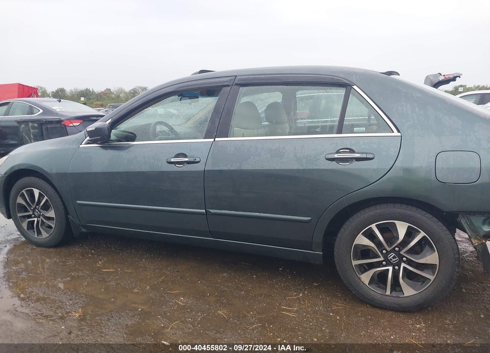 2005 HONDA ACCORD 2.4 EX VIN: 1HGCM56705A018973
