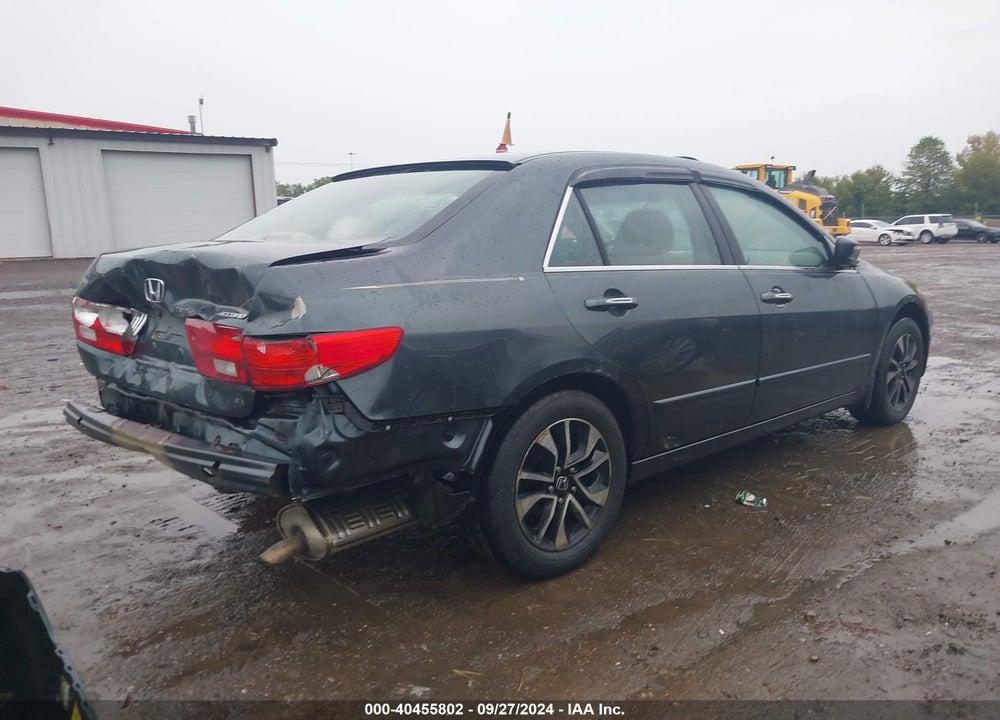 2005 HONDA ACCORD 2.4 EX VIN: 1HGCM56705A018973