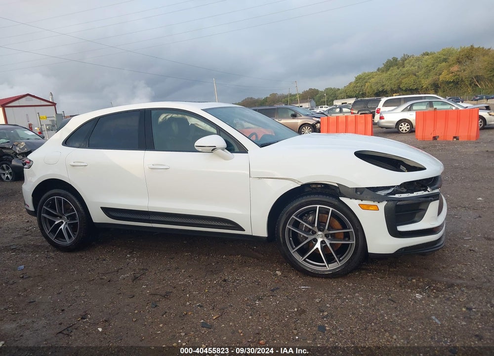 2022 PORSCHE MACAN VIN: WP1AA2A50NLB07268