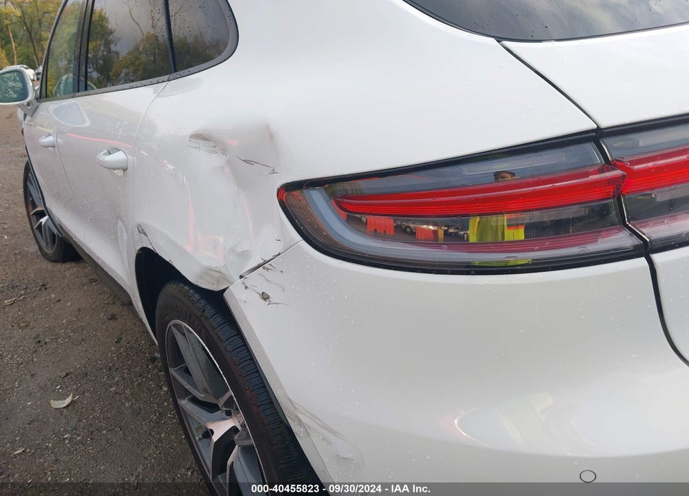 2022 PORSCHE MACAN VIN: WP1AA2A50NLB07268