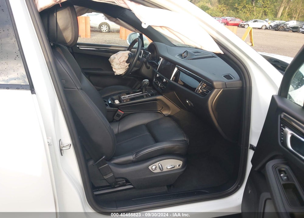 2022 PORSCHE MACAN VIN: WP1AA2A50NLB07268