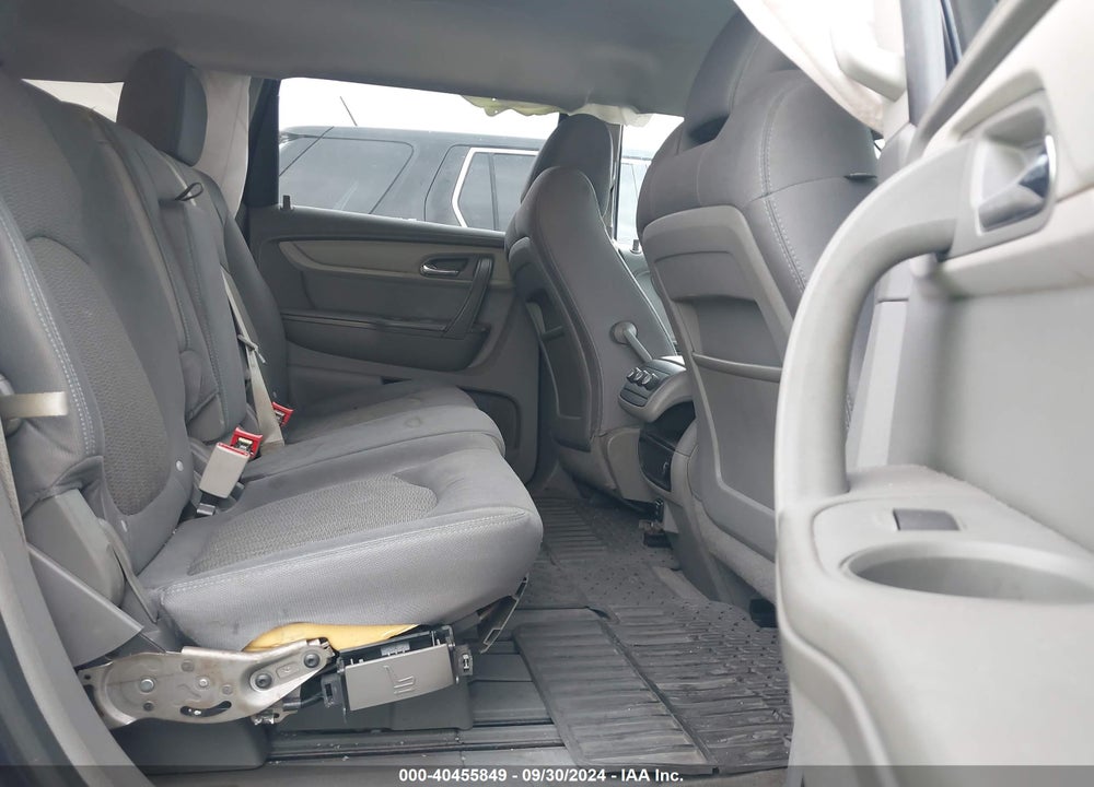 2015 CHEVROLET TRAVERSE LS VIN: 1GNKVFEDXFJ191526