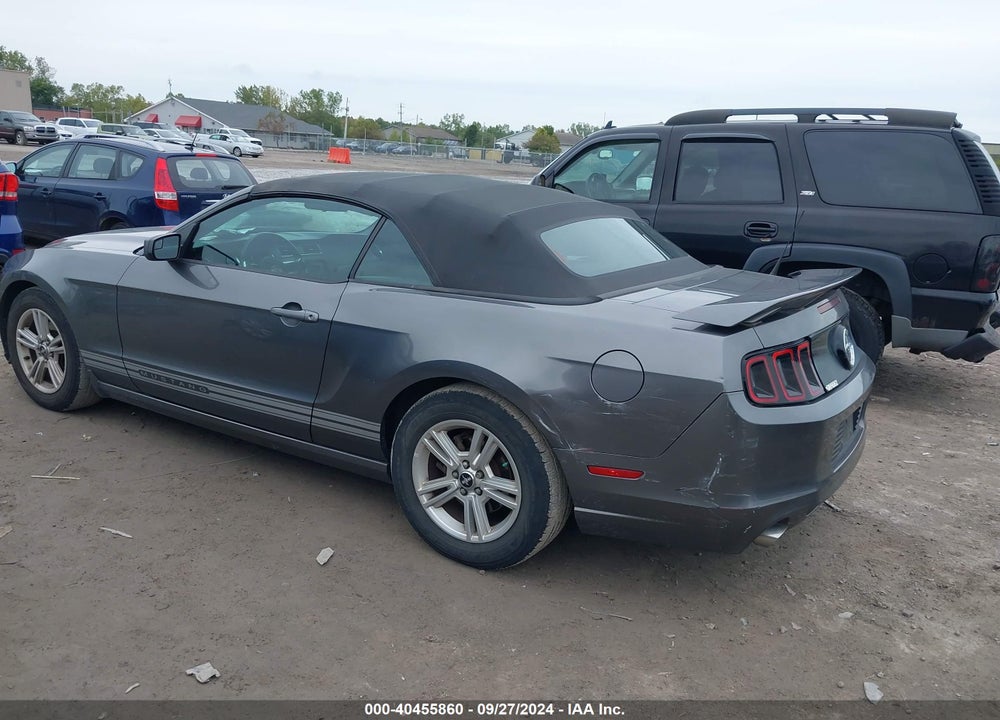 2014 FORD MUSTANG V6 VIN: 1ZVBP8EM8E5219830