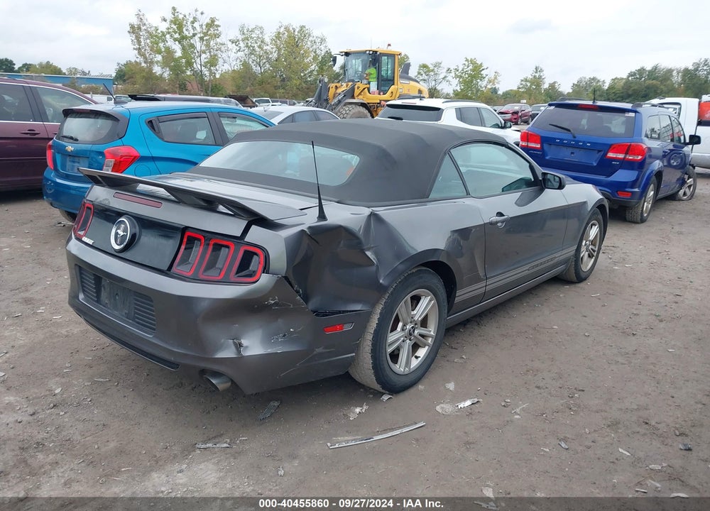 2014 FORD MUSTANG V6 VIN: 1ZVBP8EM8E5219830