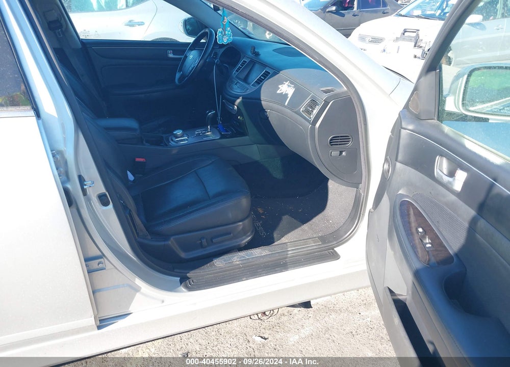 2012 HYUNDAI GENESIS 3.8 VIN: KMHGC4DD3CU181162