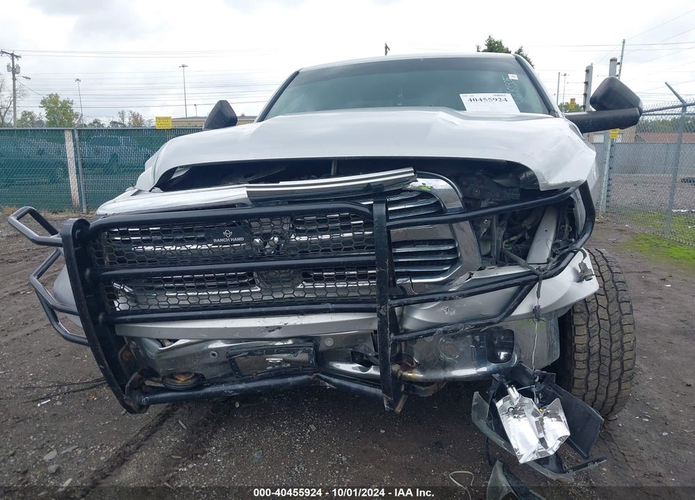 2017 RAM 1500 VIN: 1C6RR7LM7HS880335