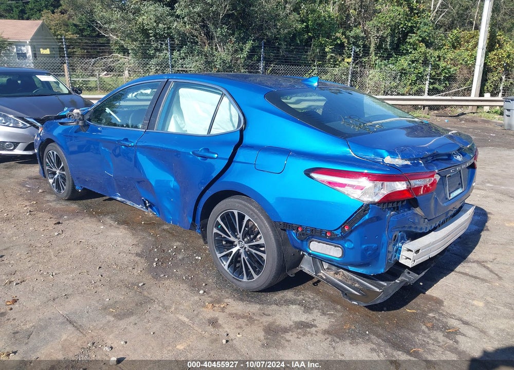 2020 TOYOTA CAMRY LE VIN: 4T1C11AK7LU310204