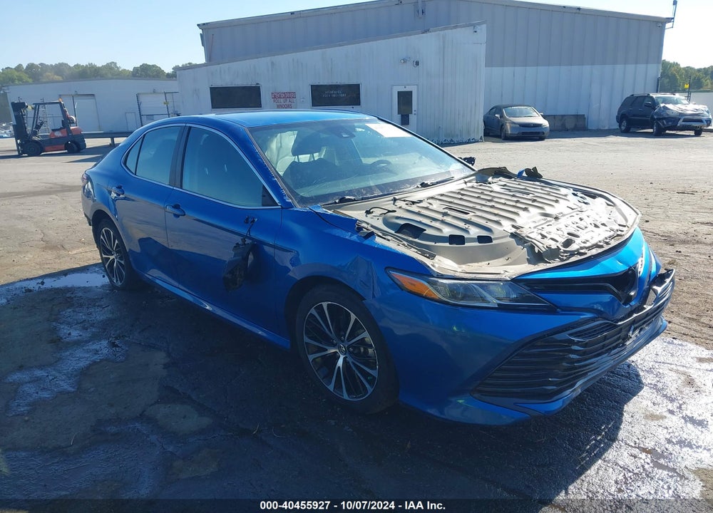 2020 TOYOTA CAMRY LE VIN: 4T1C11AK7LU310204