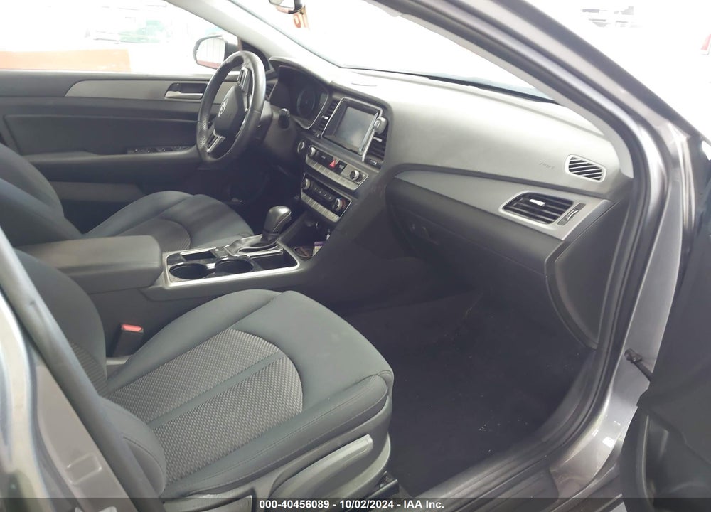 2018 HYUNDAI SONATA SEL VIN: 5NPE34AF5JH626901