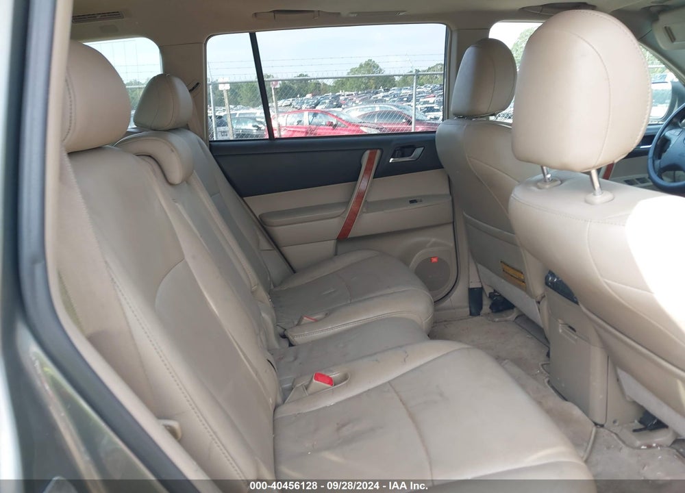 2010 TOYOTA HIGHLANDER LIMITED V6 VIN: 5TDYK3EH1AS015070