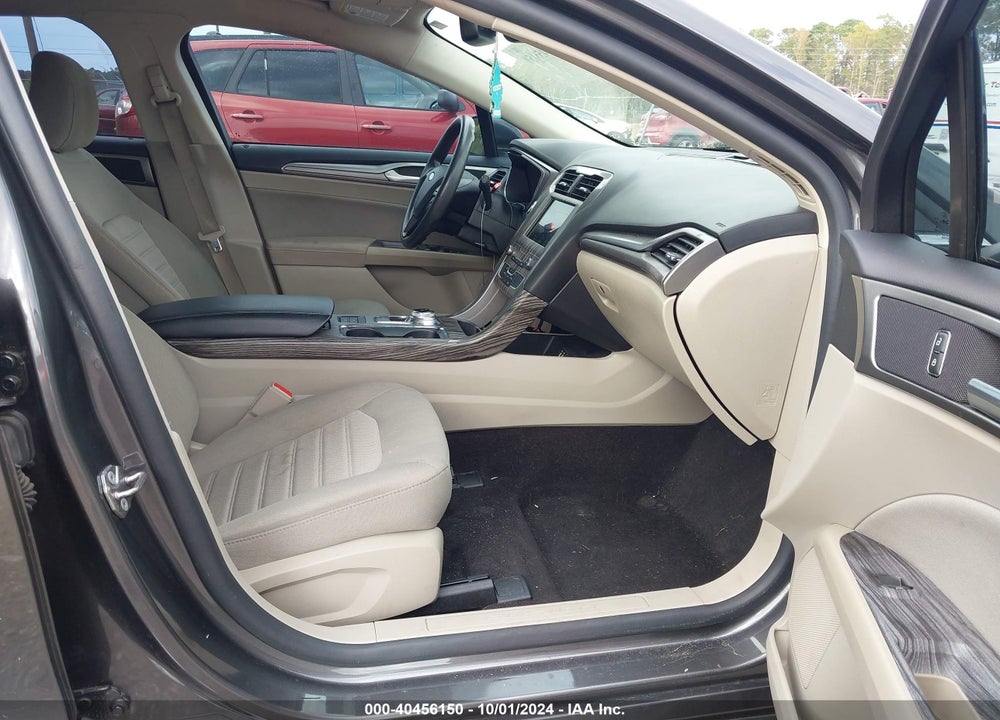 2020 FORD FUSION SE VIN: 3FA6P0HD3LR143841