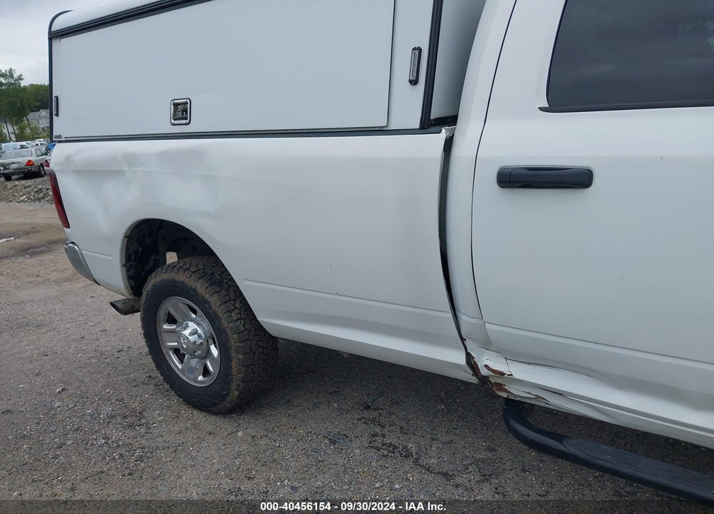 2018 RAM 2500 TRADESMAN 4X4 8' BOX VIN: 3C6UR5HL3JG295991
