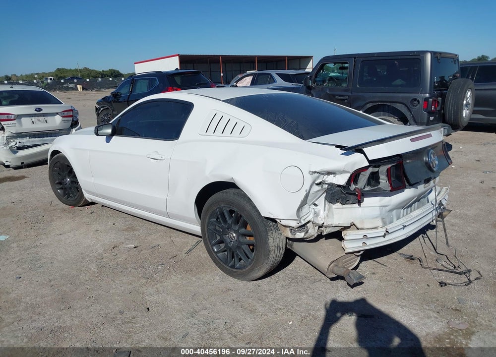 2014 FORD MUSTANG V6 VIN: 1ZVBP8AM7E5271617