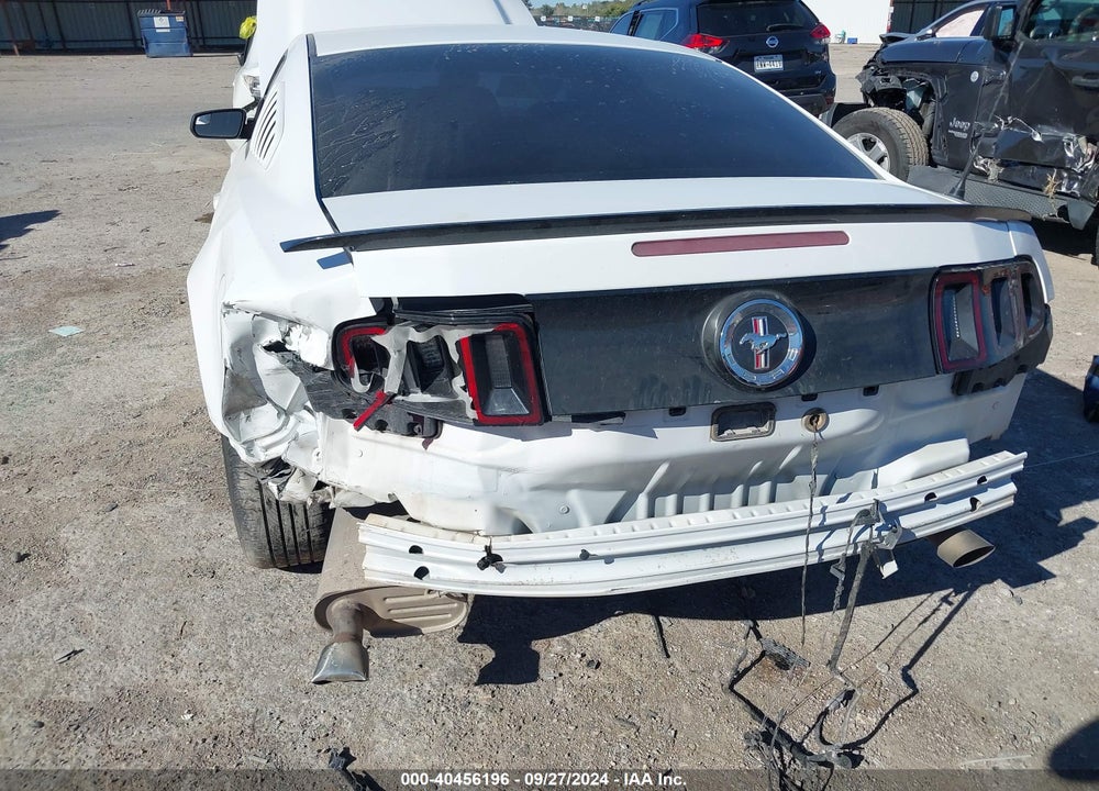 2014 FORD MUSTANG V6 VIN: 1ZVBP8AM7E5271617