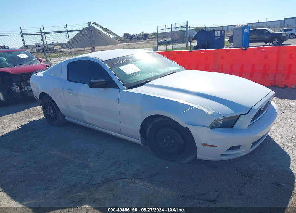 2014 FORD MUSTANG V6 VIN: 1ZVBP8AM7E5271617
