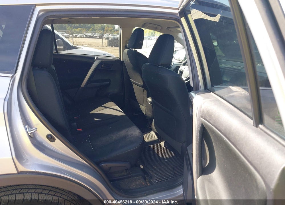 2017 TOYOTA RAV4 LE VIN: 2T3BFREVXHW602153