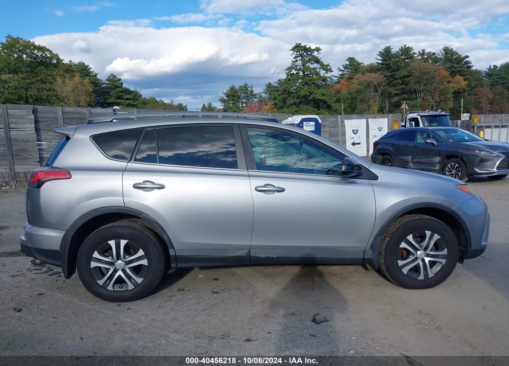2017 TOYOTA RAV4 LE VIN: 2T3BFREVXHW602153