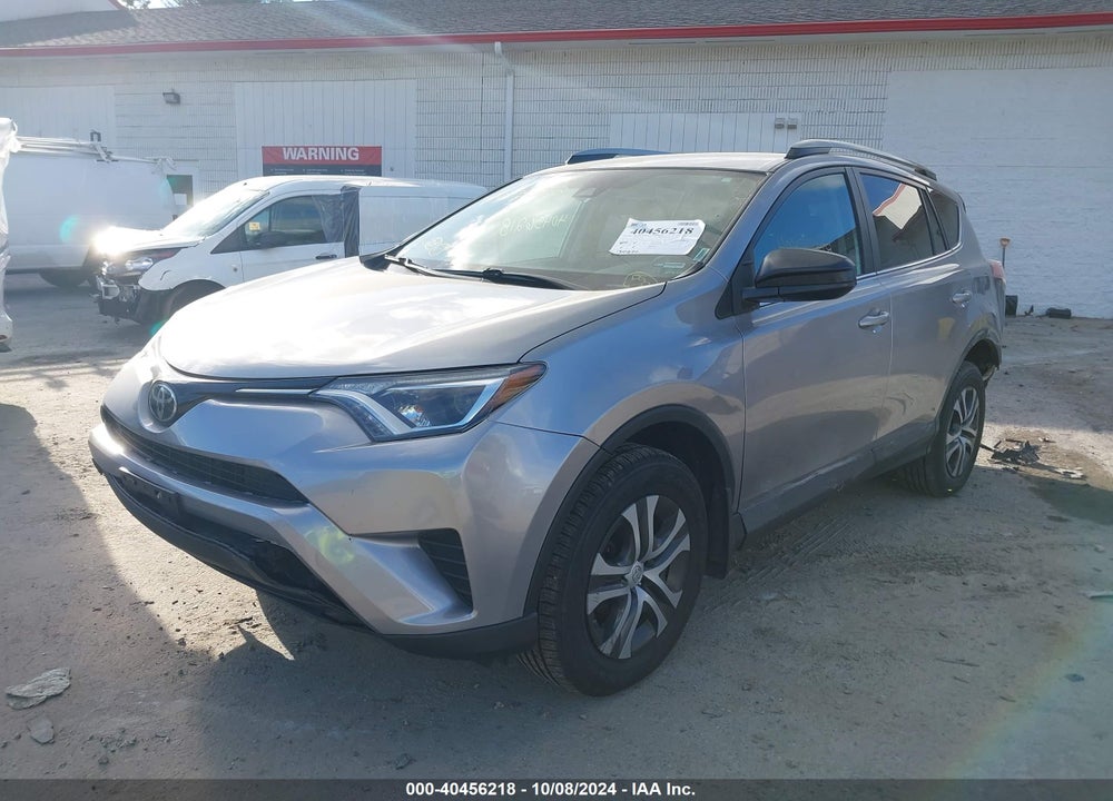 2017 TOYOTA RAV4 LE VIN: 2T3BFREVXHW602153
