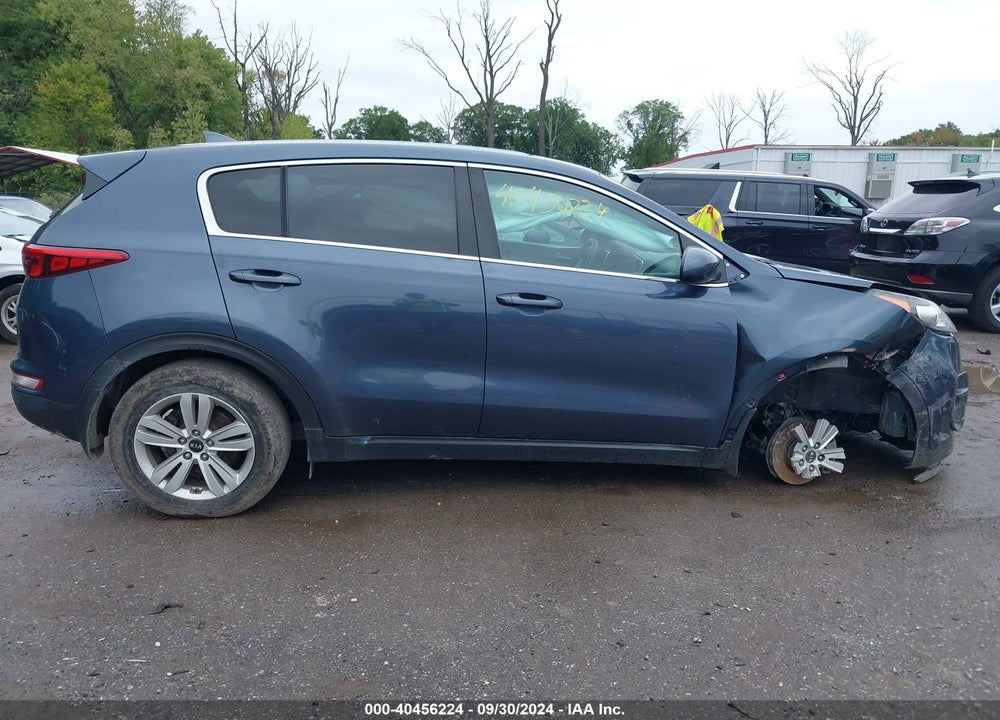 2018 KIA SPORTAGE LX VIN: KNDPM3AC3J7359932
