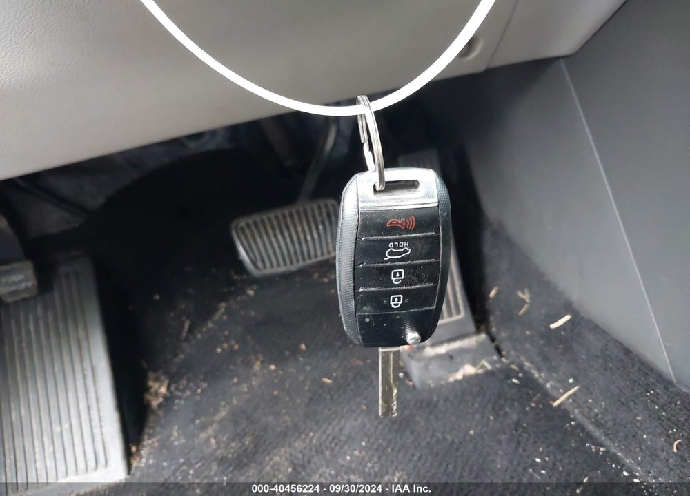 2018 KIA SPORTAGE LX VIN: KNDPM3AC3J7359932