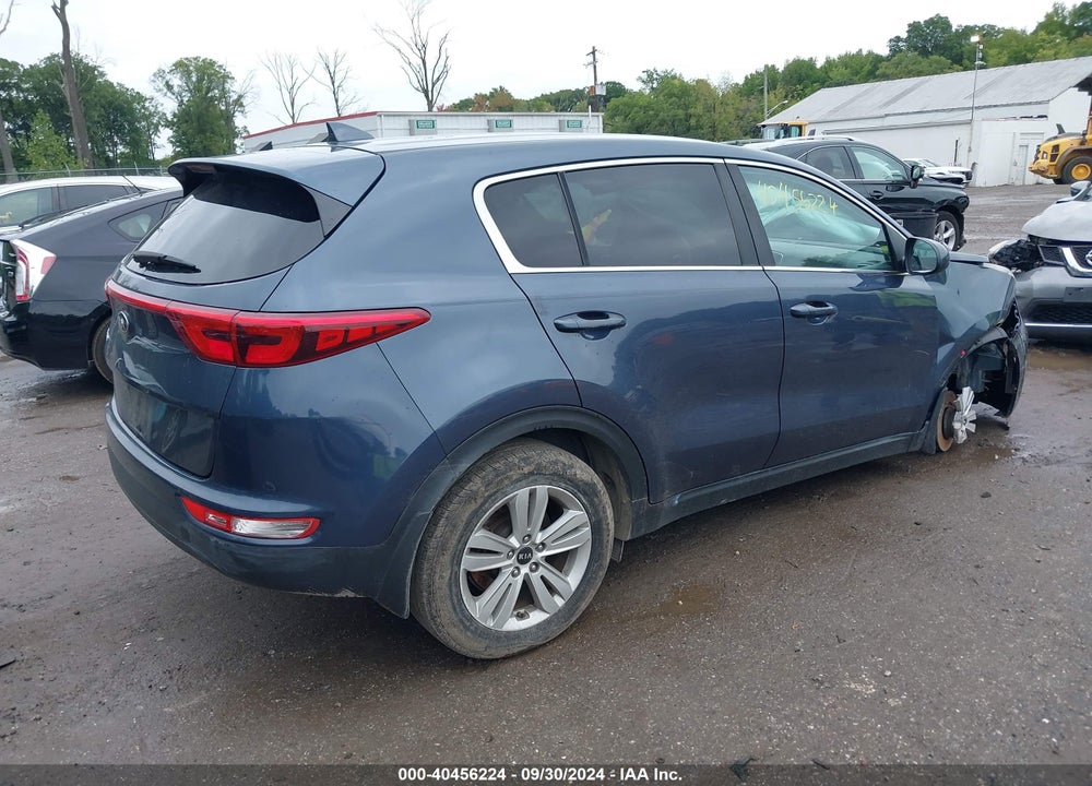 2018 KIA SPORTAGE LX VIN: KNDPM3AC3J7359932