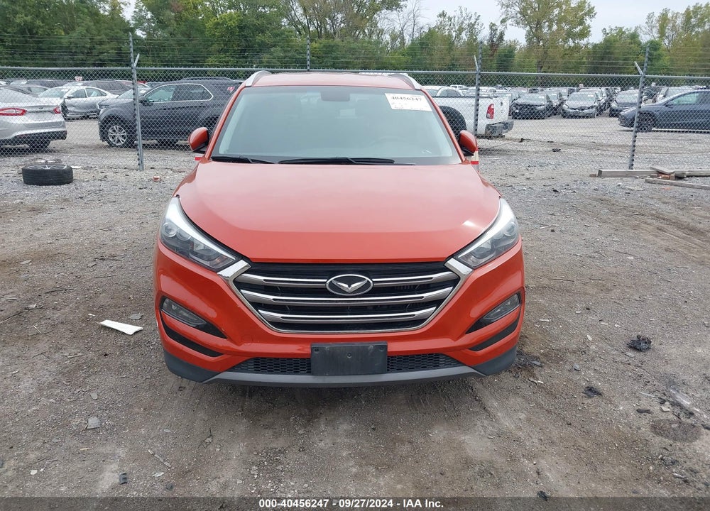 2016 HYUNDAI TUCSON LIMITED VIN: KM8J33A28GU136310