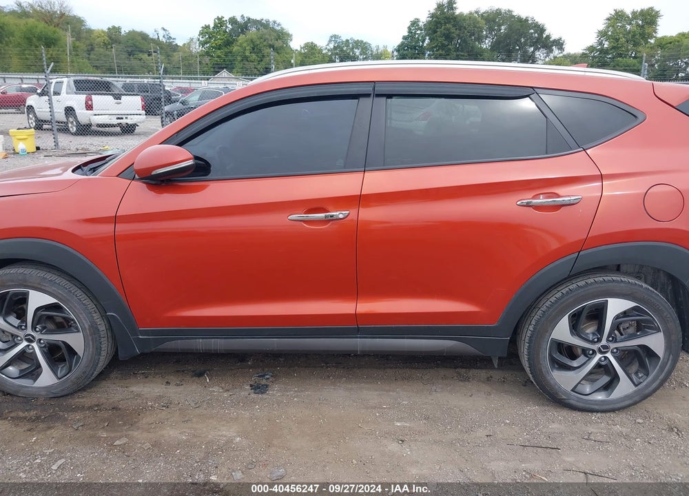 2016 HYUNDAI TUCSON LIMITED VIN: KM8J33A28GU136310