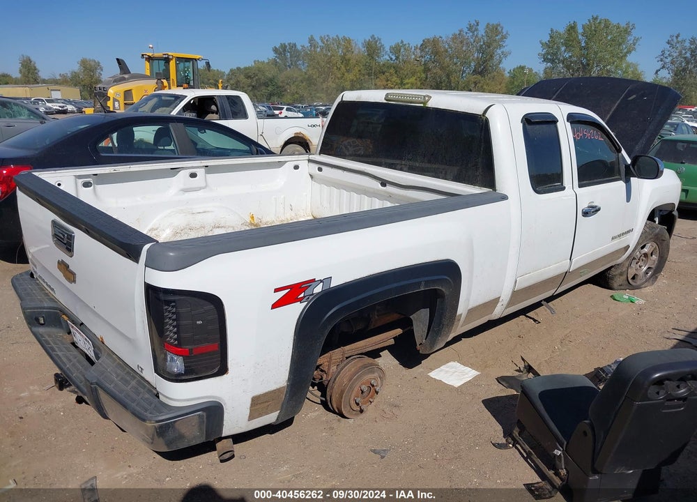 2007 CHEVROLET SILVERADO 1500 LT1 VIN: 1GCEK19047Z638363